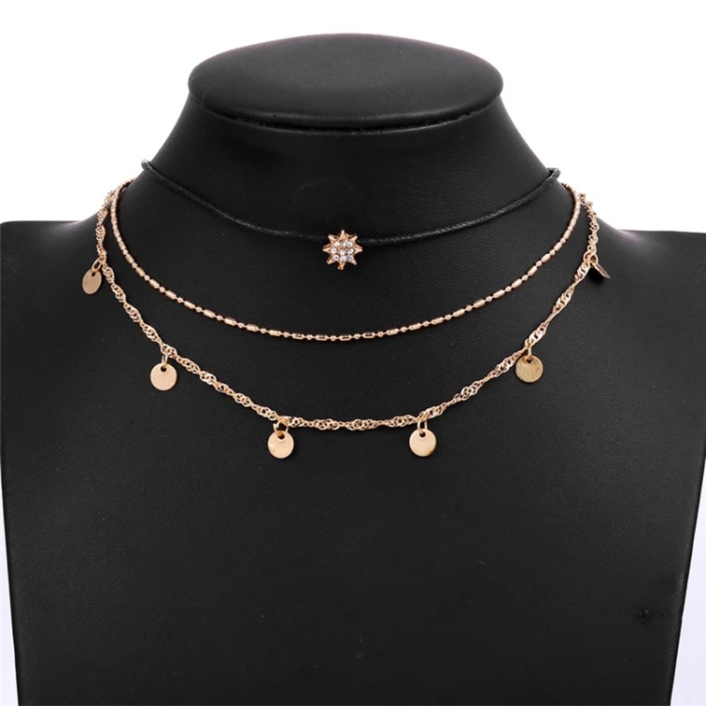 ⚜️[𝟯/$𝟮𝟴]⚜️3 Layered Gold Black Star Choker NEW - Picture 7 of 10